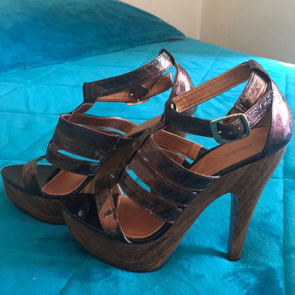 Shoes - Picture 2 of 2